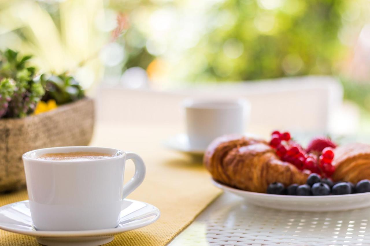 Sweet Inn - Royal Banus Marbella Eksteriør bilde